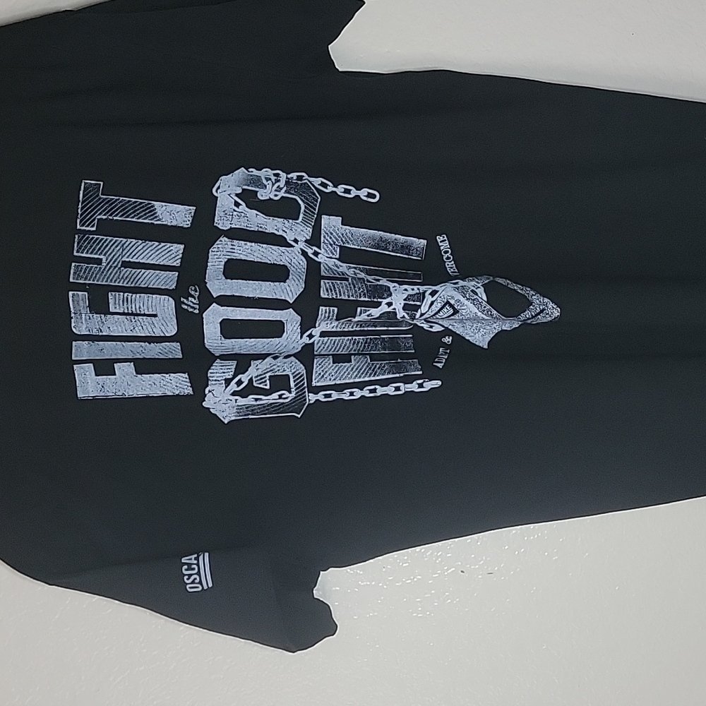 Oscar Mike print tee shirt.